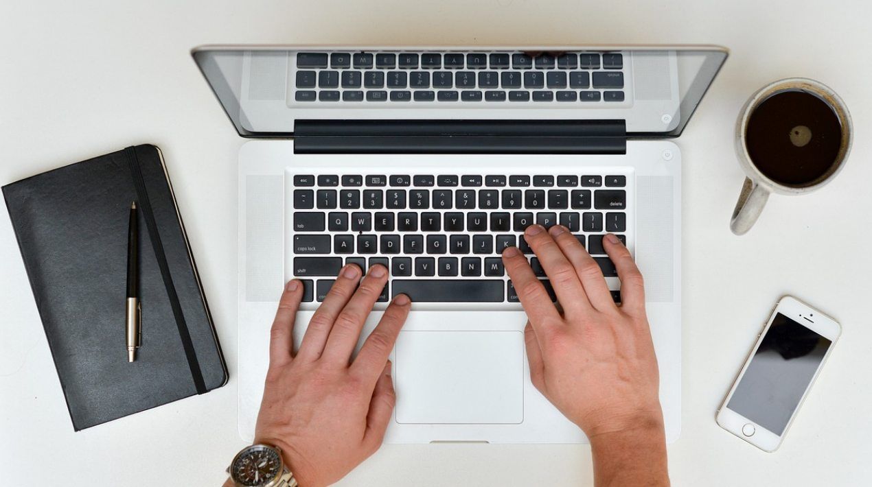 HelloWorld翻译软件跨境多平台商品刊登与库存管理深度指南